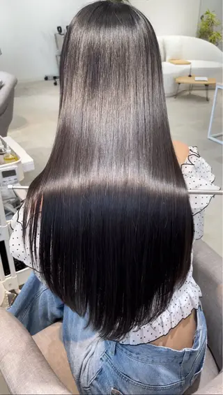 ロング 森山 真衣香のヘアスタイル