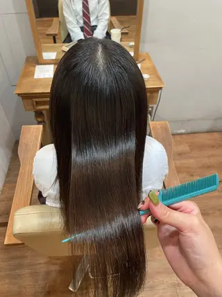 ロング オオシマ ミユのヘアスタイル