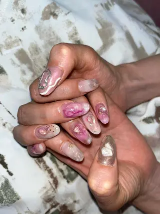セミロング ネイル Parfum パルファンのネイルデザイン
