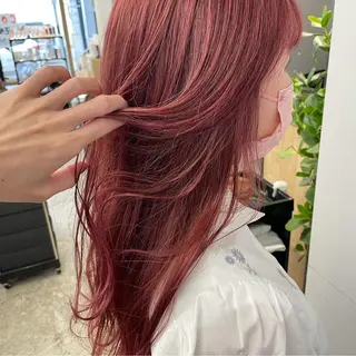 ロング SAEKI【ior 】北千住店ブリーチのヘアスタイル