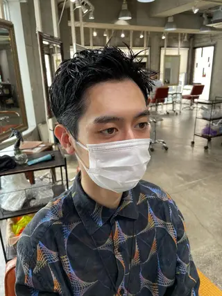 ショート yelm所属・🫒オリーブカラー ミディアムレイヤー✨のヘアスタイル