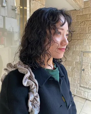 セミロング パーマ メンズ得意です💥 ハユカといいます❗️のヘアスタイル