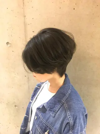 ショート カラー 一ノ瀬 蘭のヘアスタイル