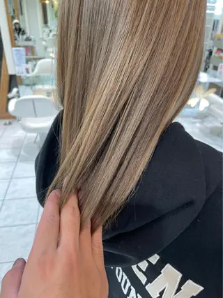 ロング カラー 山下竣介 ヘアカラー専門美容師のヘアスタイル