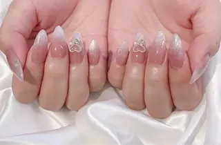 ネイル T. Leeのネイルデザイン