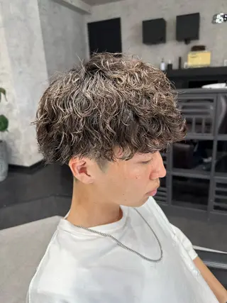 ショート パーマ メンズ ユウ🪄 パーマ指名No1のヘアスタイル
