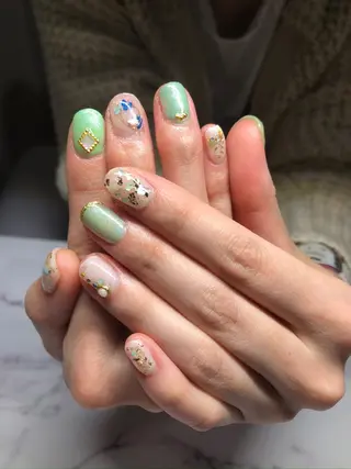 ネイル 奥園 良恵のネイルデザイン