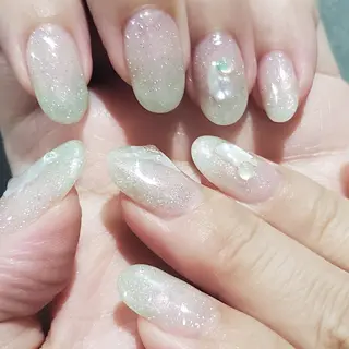 ネイル MOM 原宿店所属・MoM マムネイル原宿のネイルデザイン