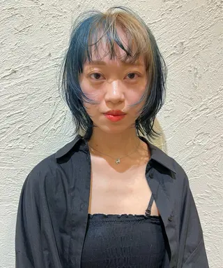 ミディアム カラー 松野 心音のヘアスタイル