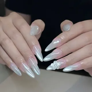 ネイル LETHI LINHのネイルデザイン