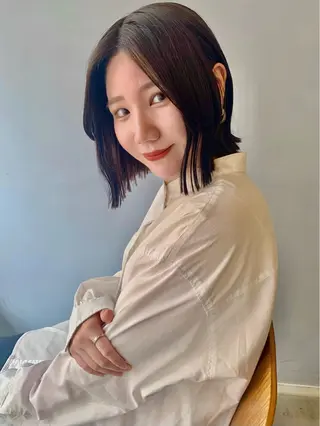 ミディアム 福井 莉帆のヘアスタイル