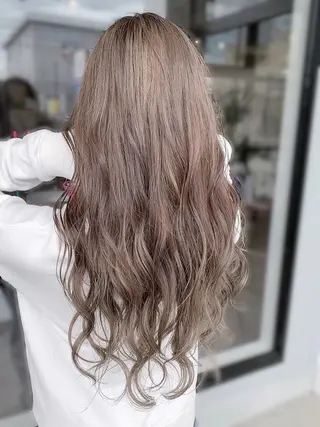 セミロング 谷口 琉希のヘアスタイル