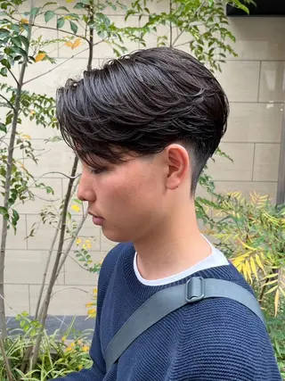 パーマ メンズ デザイナー平澤 健志郎のヘアスタイル