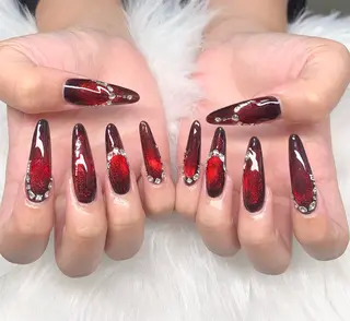 ロング Lily nails studioのネイルデザイン
