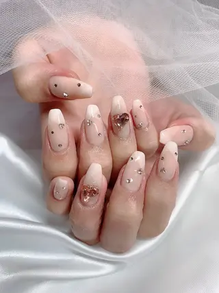ネイル シェアサロンLei.g(レイジー)所属・3Dアートネイル💗 都築レナのネイルデザイン