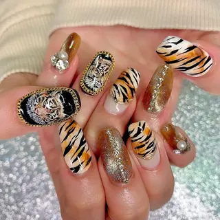 ネイル シェアサロンLei.g(レイジー)所属・3Dアートネイル💗 都築レナのネイルデザイン