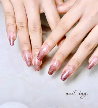 ネイル ｉｎｇ .のネイルデザイン