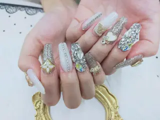 ネイル ＤI'A ネイルサロンのネイルデザイン