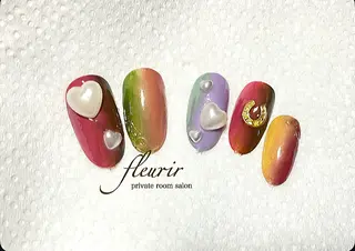 ネイル フルリール 【プライベートサロンのネイルデザイン