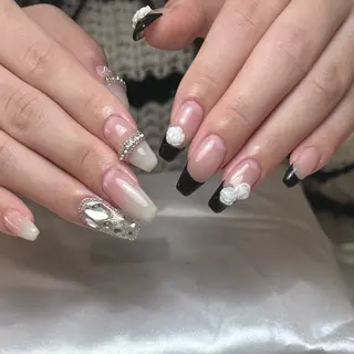 ネイル noir 岡崎のネイルデザイン