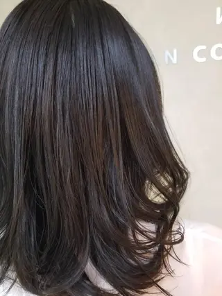 セミロング 吉田 恒のヘアスタイル