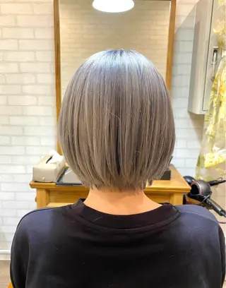 ショート カラー Aujuaソムリエ 🎨‎♡HARUのヘアスタイル