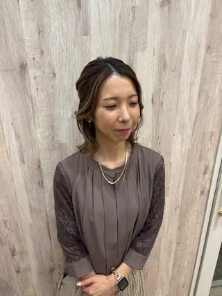ミディアム 竹村 恵功代のヘアスタイル