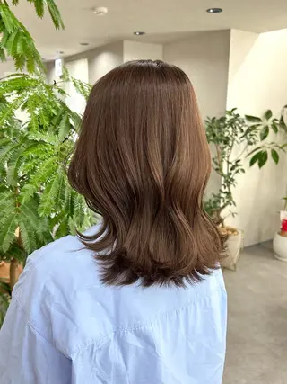 セミロング カラー 🌷横浜/レイヤー /艶カラー🌷のヘアスタイル