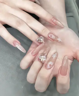 ネイル D-BEAUTY Nailsalonのネイルデザイン