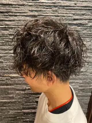 ミディアム パーマ メンズ 高垣 大輔のヘアスタイル