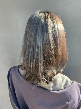 ミディアム Aya/四条烏丸/ インナーカラーのヘアスタイル