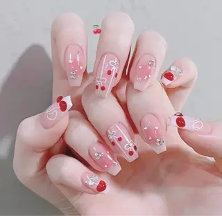 ネイル Lyna 池袋のネイルデザイン