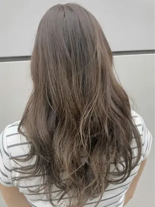 ロング カラー Ate by little所属・青木 梢のヘアスタイル
