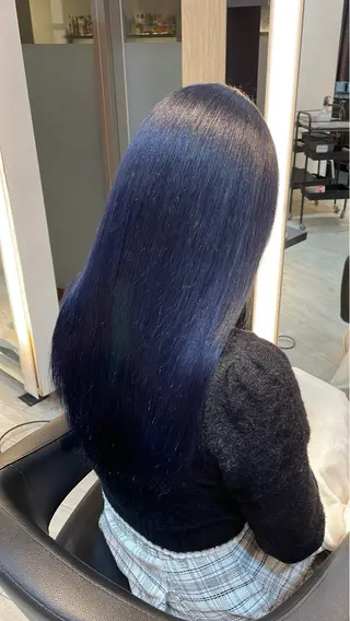 ロング カラー ブリーチ/髪質改善/ ハイトーン/暖色のヘアスタイル