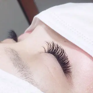 ロング カラー パーマ ヘアアレンジ キッズ ネイル マツエク・マツパ brille ~eyelash~のマツエク・マツパデザイン