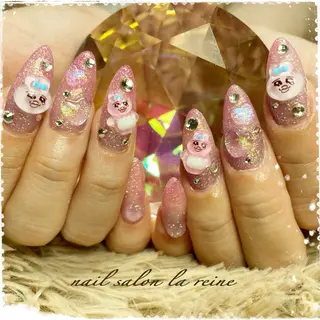 ネイル nail salon  la reine所属・nail salon la reineのネイルデザイン