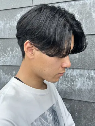 パーマ メンズ Hwyl by Niau所属・内山 翔太のヘアスタイル