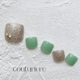 ネイル クチュリエール銀座 ちさと🧸のネイルデザイン