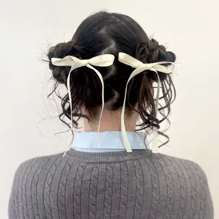 セミロング ヘアアレンジ Ayu🍯/名駅/ブ リーチカラー/ヘアメのヘアスタイル