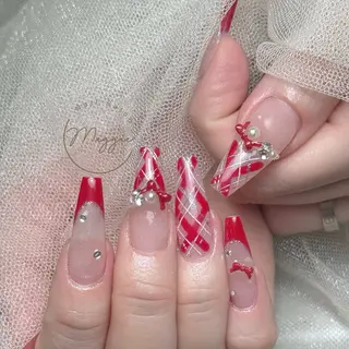 ネイル Maggie Nail🦩のネイルデザイン