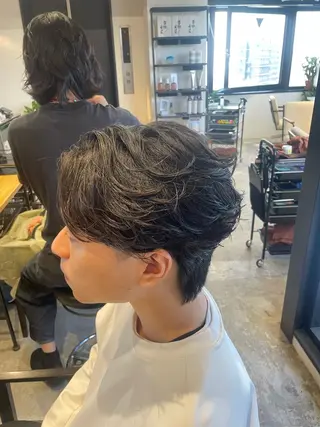 ショート 川副/シャドウ/ 波巻き/メンズパーマのヘアスタイル