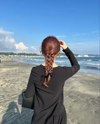 セミロング ヘアアレンジ 韓国ヘア/レイヤー/ 顔まわり足立遥奈のヘアスタイル