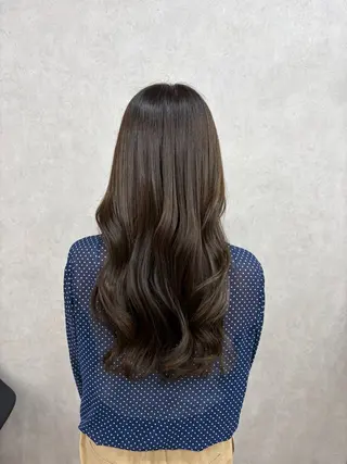 ロング カラー 倉澤 愛理のヘアスタイル