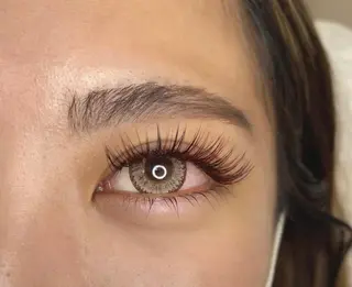 マツエク・マツパ Musee de Sorciere立川店(ミュゼドゥソルシエール)所属・🌷 natsumi　🌷のマツエク・マツパデザイン