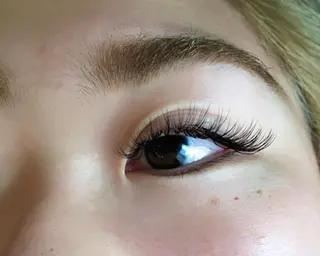 マツエク・マツパ 𝑆𝑈𝑁𝑁𝑌 ɴᴇᴡ ᴏᴘᴇɴ☀️の眉毛・アイブロウイメージ