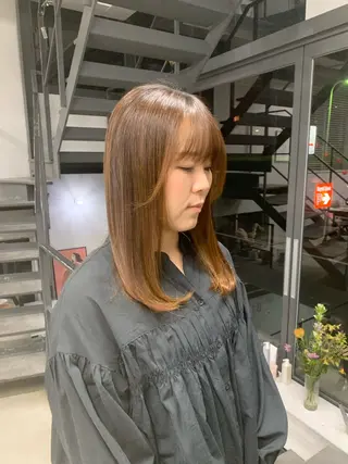 セミロング 御器所／髪質 改善カラー／まりえのヘアスタイル