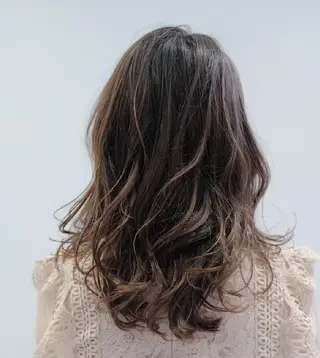 ミディアム 美髪✨LAKOLA  池袋✨のヘアスタイル