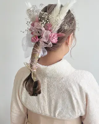 セミロング ヘアアレンジ HAIR MAKE SALON new  me所属・ヘアメイク new meのヘアスタイル