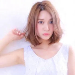 ミディアム SALOWIN神宮前五丁目店所属・🇰🇷韓国風艶髪✨ 髪質改善 倉岡しおんのヘアスタイル