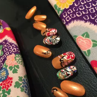 ネイル ARTスクールサロン お・タマゴのネイルデザイン